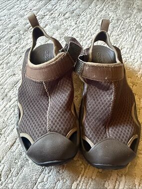 Brown Slip-On Mesh Water Shoes